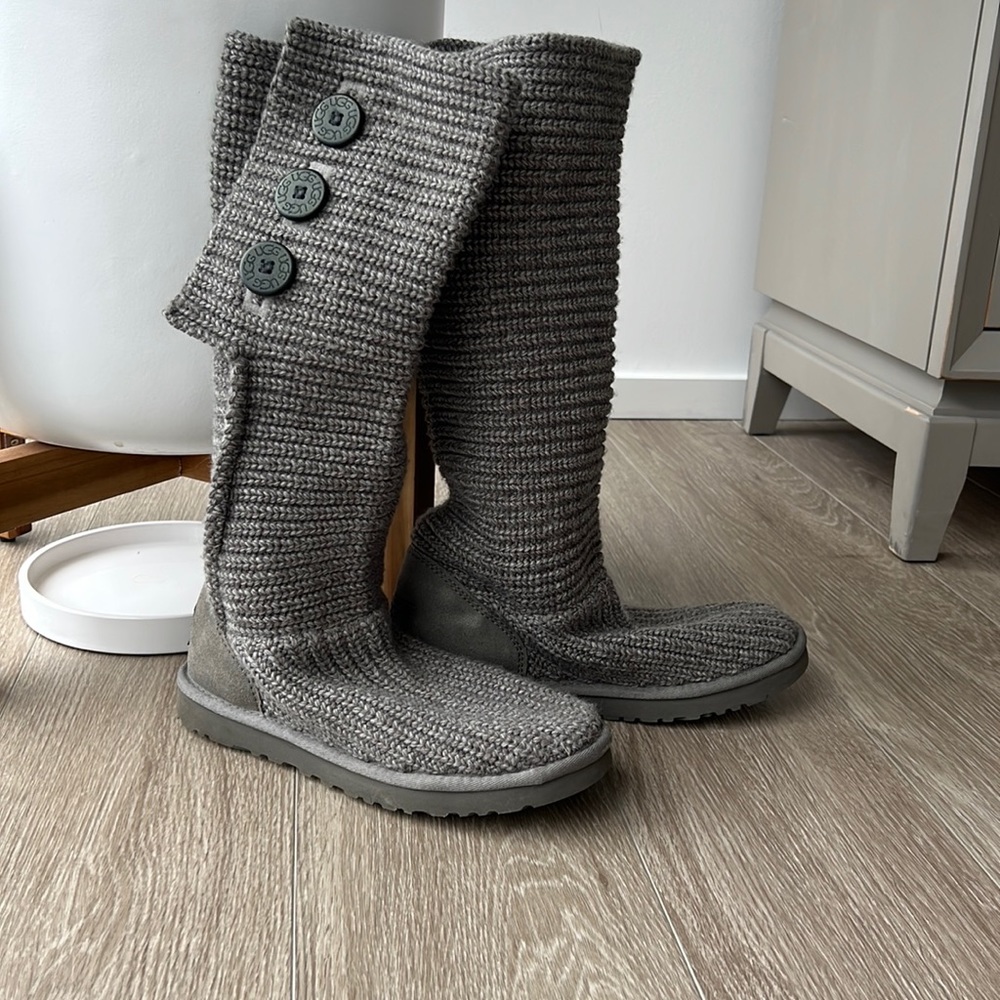 UGGs